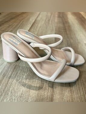 DV by Dolce Vita Merrick Sandals